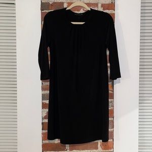 Flowyy & Fitted Dress